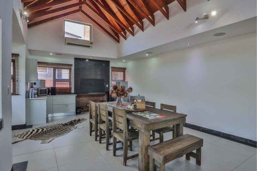 5 Bedroom Property for Sale in Xanadu Eco Park North West